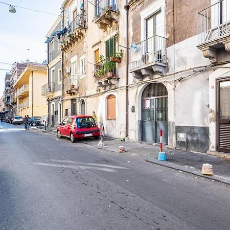Catania Lovely Apartment Near The Center Exterior foto